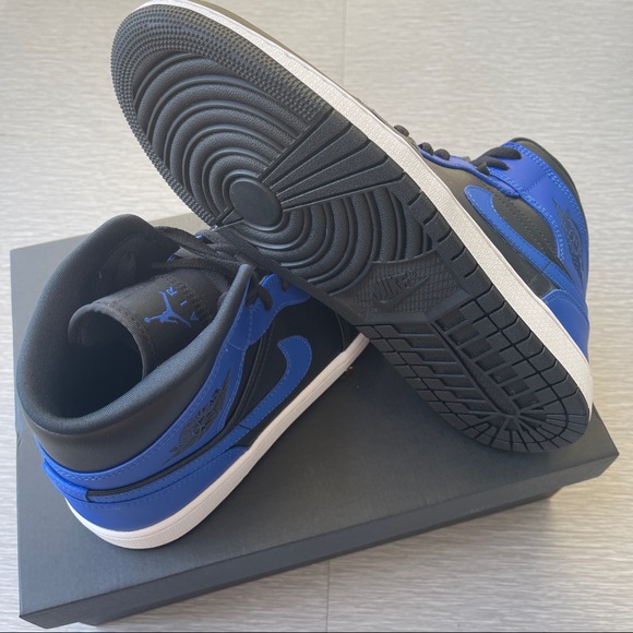 Air Jordan 1 Mid Hyper Royal Blue 💙 - Picture 3 of 4